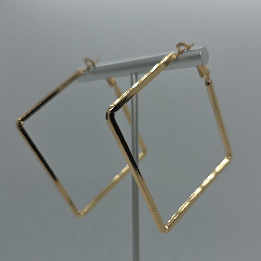 Elegant Gold Square Hoop Earrings